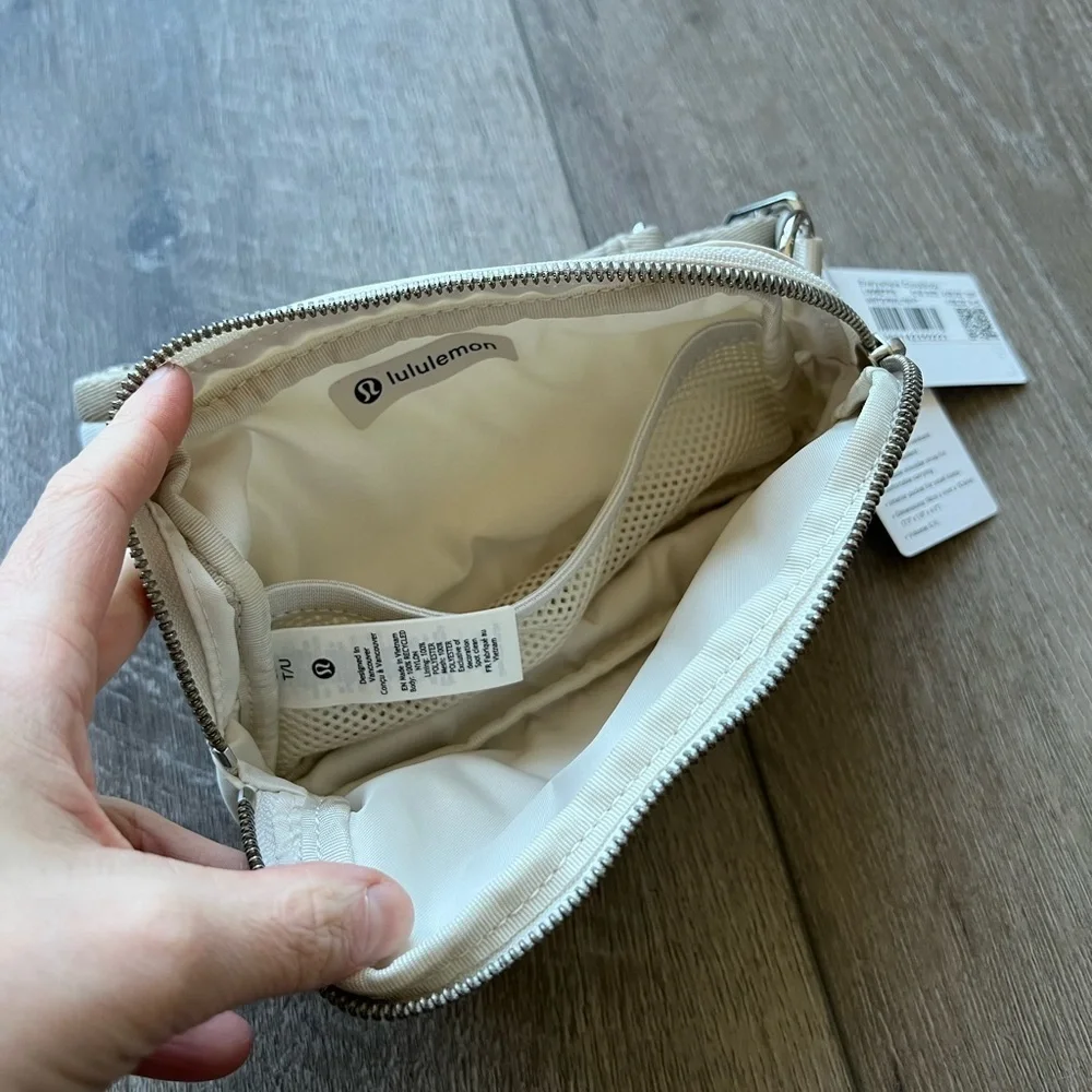Lululemon Everywhere Crossbody Bag in White Opal / Raw Linen / White